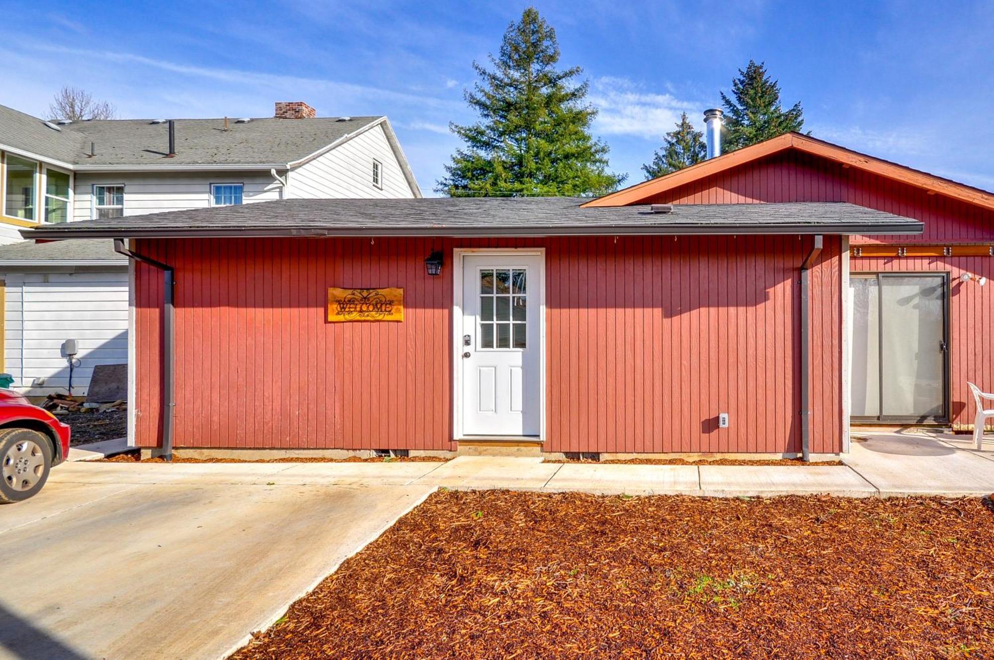 Estacada Home - Near Milo Mciver State Park! Kültér fotó